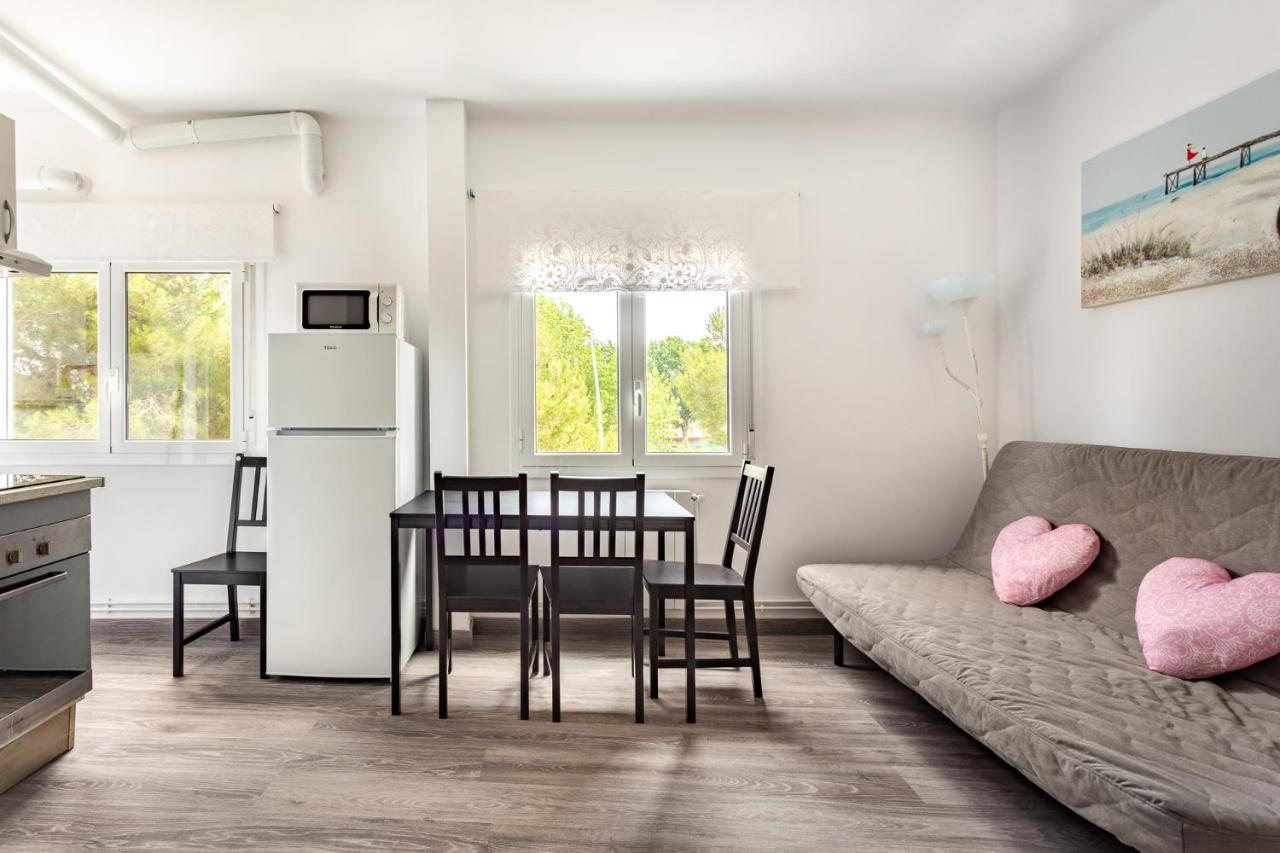 Barca 3 New Lovely Aprtment Near Beach 산트 아드리아 데 베소스 외부 사진