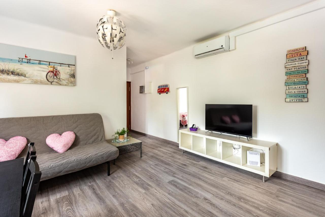 Barca 3 New Lovely Aprtment Near Beach 산트 아드리아 데 베소스 외부 사진